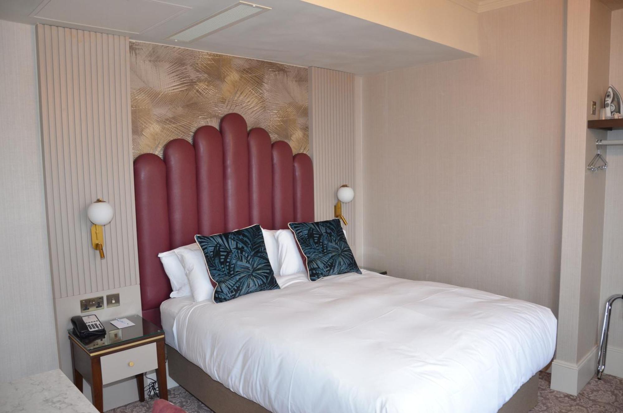 Hotel Voco The Clifton Folkestone By Ihg Esterno foto