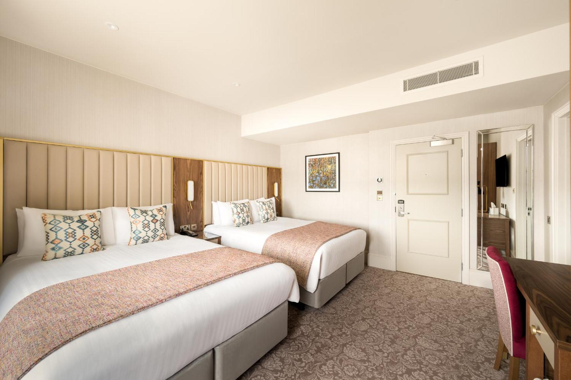 Hotel Voco The Clifton Folkestone By Ihg Esterno foto