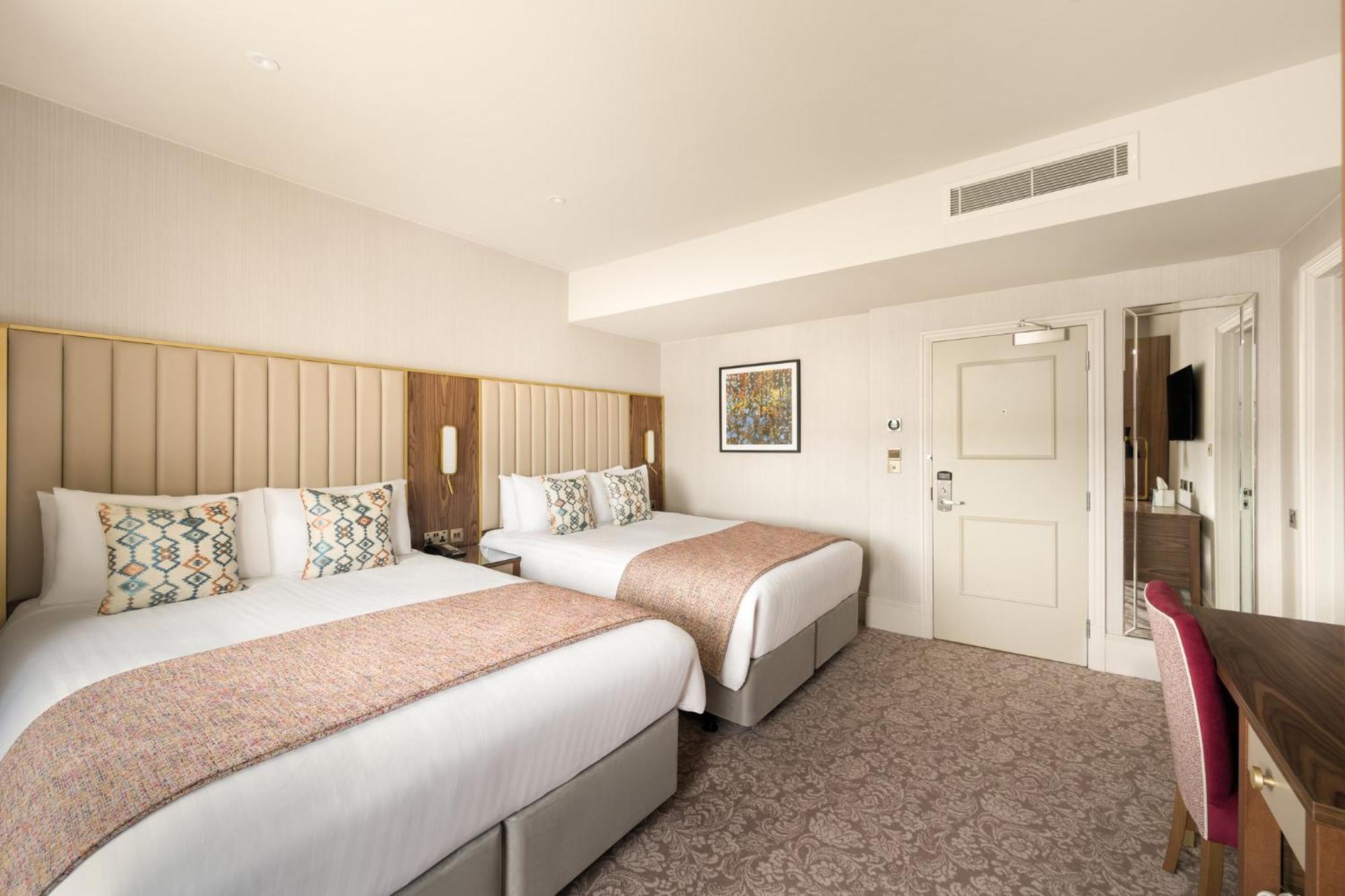 Hotel Voco The Clifton Folkestone By Ihg Esterno foto