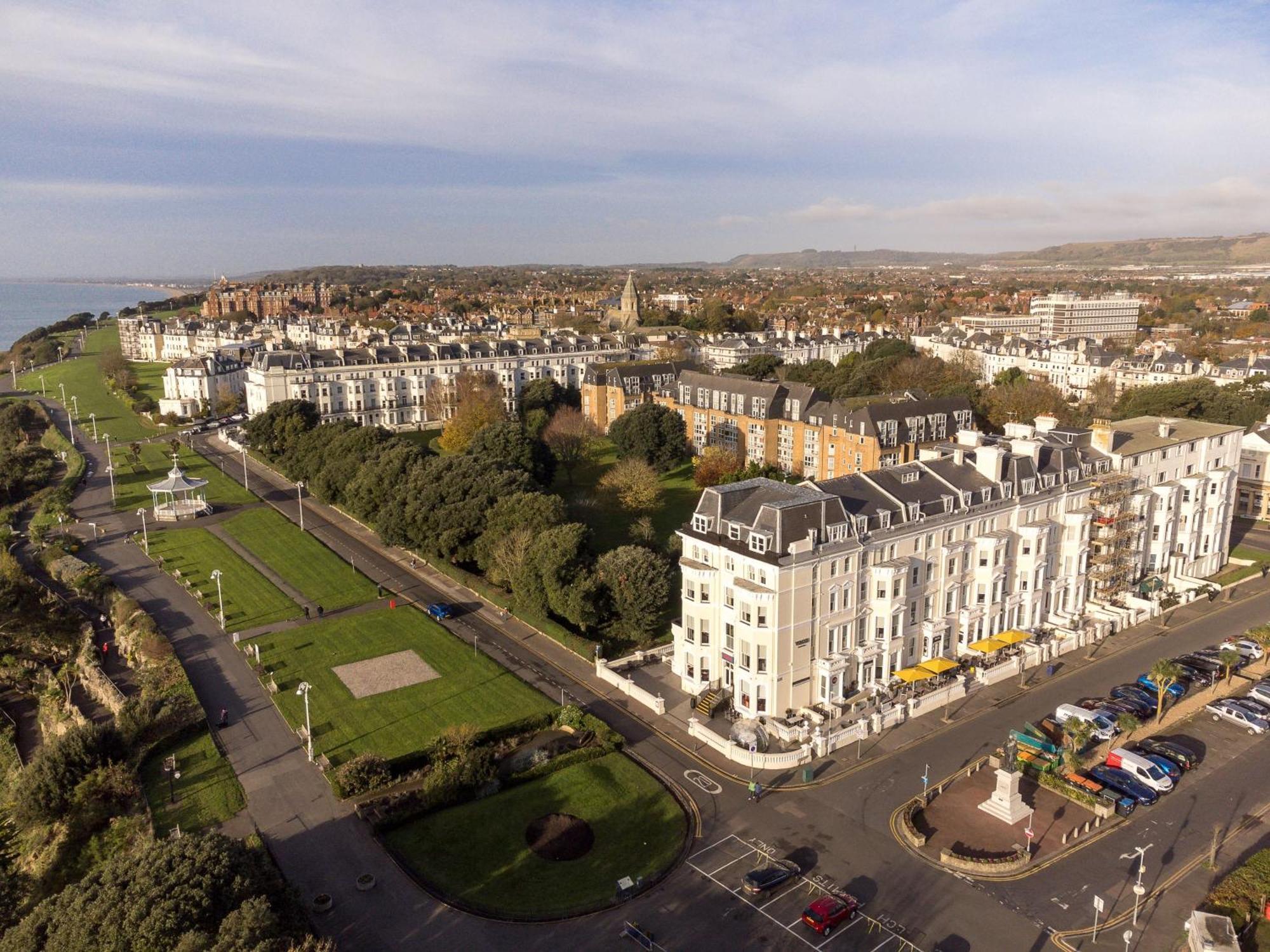 Hotel Voco The Clifton Folkestone By Ihg Esterno foto